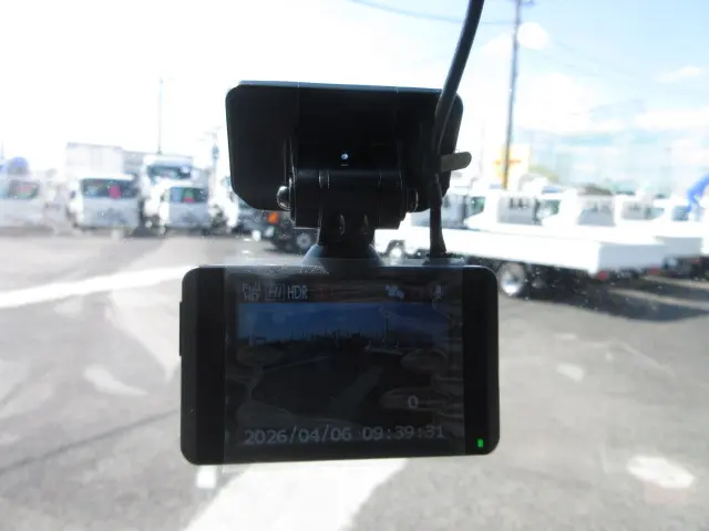 三菱 キャンター 2RG-FEAV0(2WD)の写真17