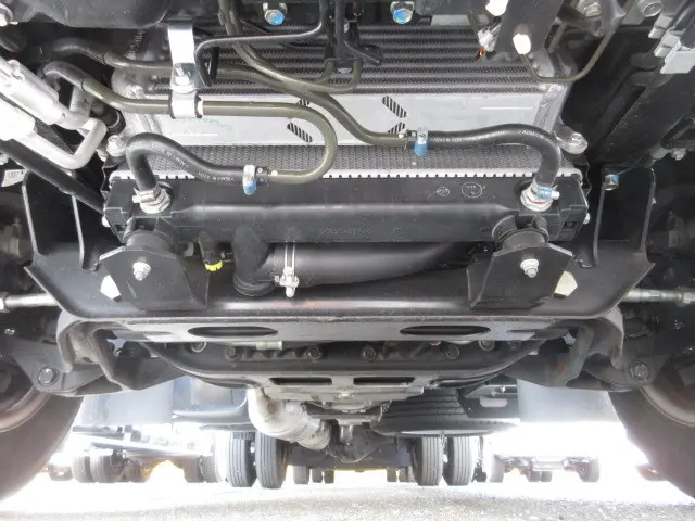 三菱 キャンター 2RG-FEAV0(2WD)の写真24