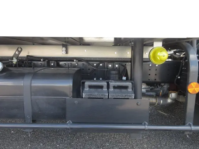 三菱 キャンター 2RG-FEAV0(2WD)の写真30