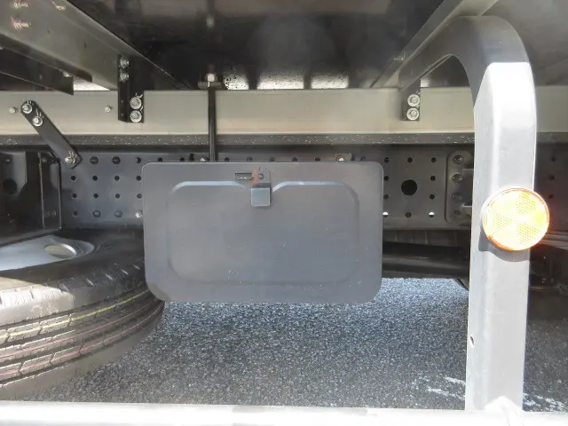 三菱 キャンター 2RG-FEAV0(2WD)の写真33