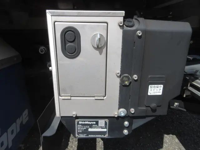 三菱 キャンター 2RG-FEAV0(2WD)の写真38