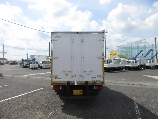 いすゞ エルフ 2RG-NLR88AN(2WD)の写真7