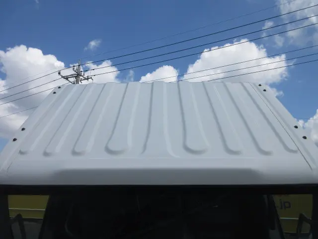 いすゞ エルフ 2RG-NLR88AN(2WD)の写真9