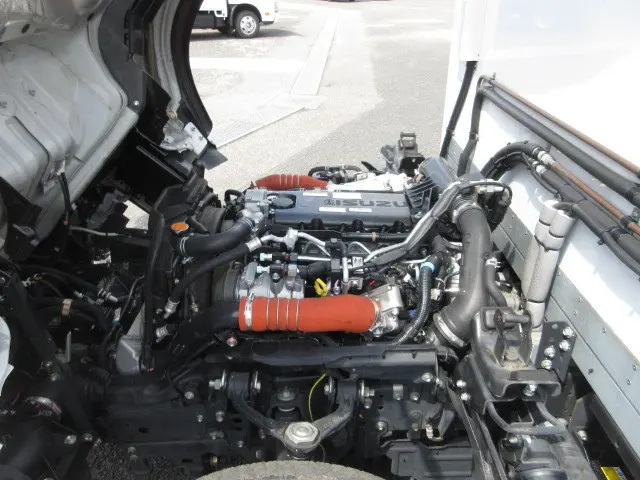 いすゞ エルフ 2RG-NLR88AN(2WD)の写真22