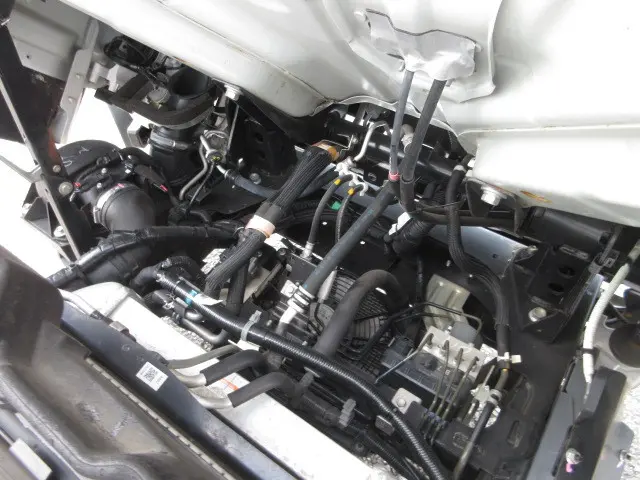 いすゞ エルフ 2RG-NLR88AN(2WD)の写真25