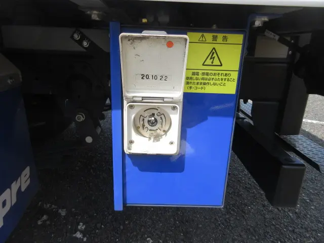 いすゞ エルフ 2RG-NLR88AN(2WD)の写真34