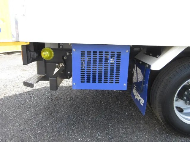 いすゞ エルフ 2RG-NLR88AN(2WD)の写真35