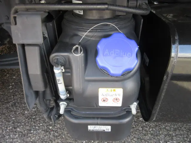 いすゞ エルフ 2RG-NLR88AN(2WD)の写真37