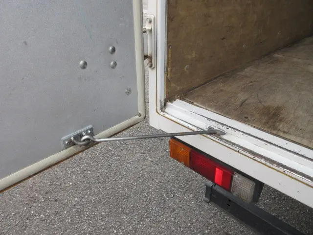 三菱 キャンター 2PG-FEB80(2WD)の写真12