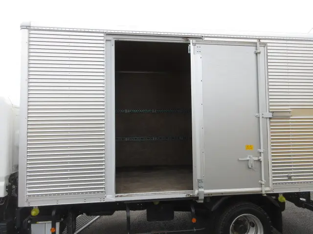 三菱 キャンター 2PG-FEB80(2WD)の写真13
