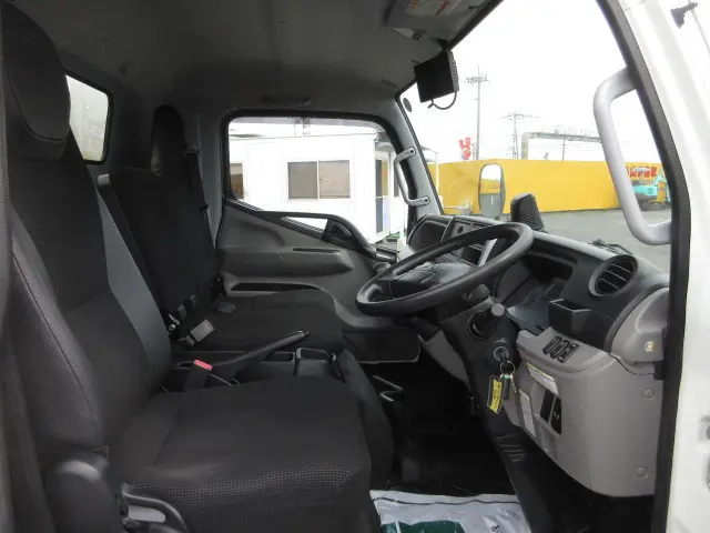 三菱 キャンター 2PG-FEB80(2WD)の写真16