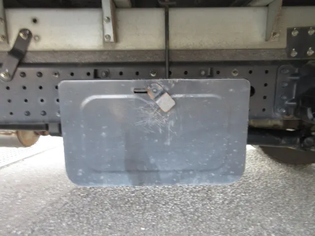 三菱 キャンター 2PG-FEB80(2WD)の写真43