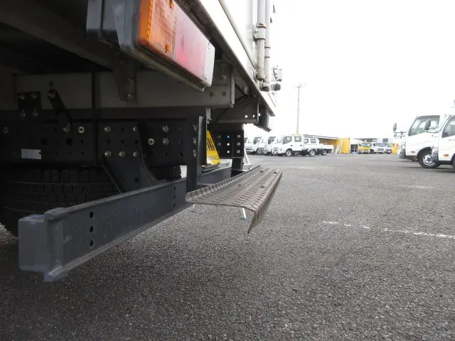 三菱 キャンター 2PG-FEB80(2WD)の写真49