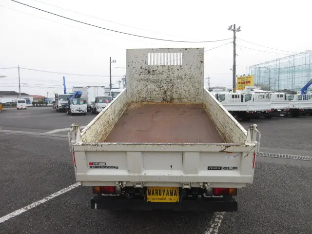 いすゞ エルフ 2RG-NKR88AT(2WD)の写真17