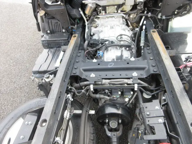 いすゞ エルフ 2RG-NKR88AT(2WD)の写真27