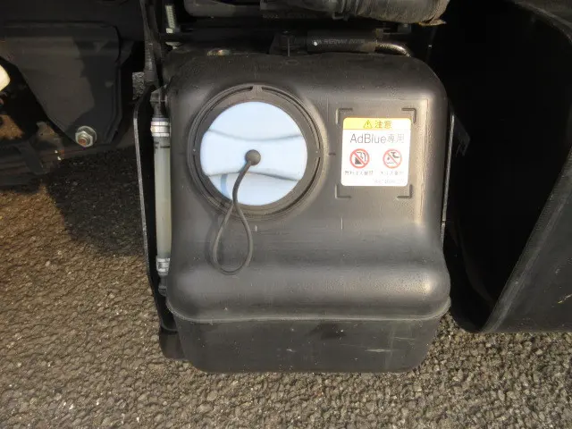 いすゞ エルフ 2RG-NKR88AT(2WD)の写真48