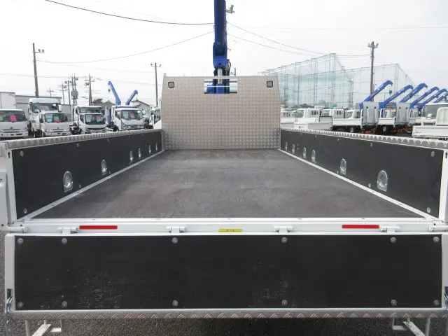 三菱 キャンター 2PG-FEB80(2WD)の写真11