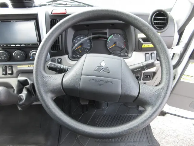 三菱 キャンター 2PG-FEB80(2WD)の写真16