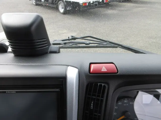 三菱 キャンター 2PG-FEB80(2WD)の写真18