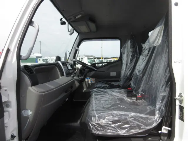 三菱 キャンター 2PG-FEB80(2WD)の写真24