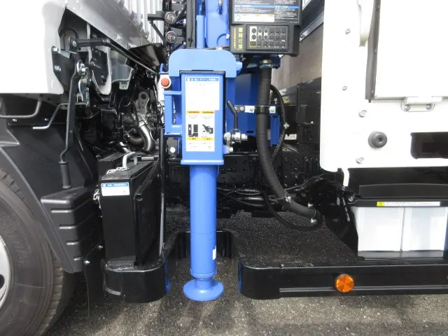 三菱 キャンター 2PG-FEB80(2WD)の写真36