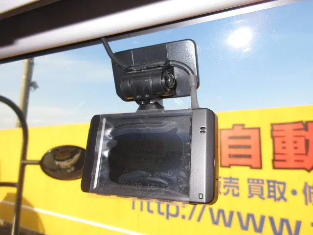 いすゞ フォワード 2RG-FRR90T2(2WD)の写真22