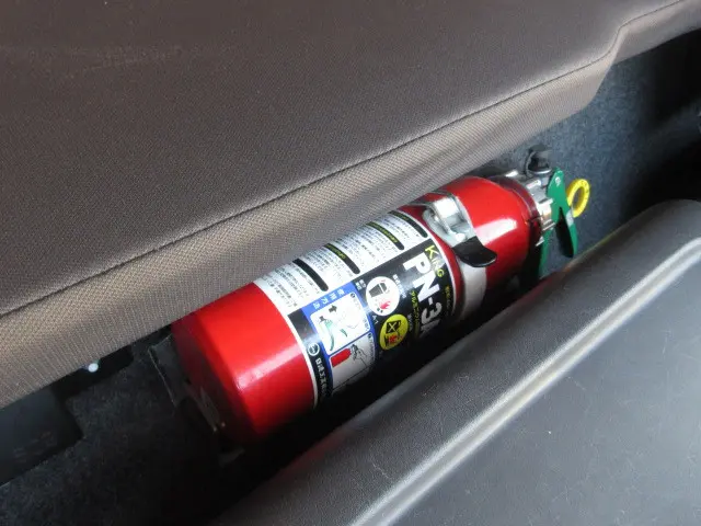 いすゞ フォワード 2RG-FRR90T2(2WD)の写真27