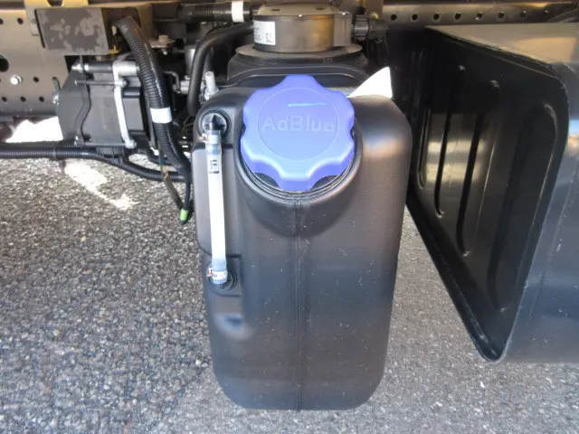 いすゞ フォワード 2RG-FRR90T2(2WD)の写真32