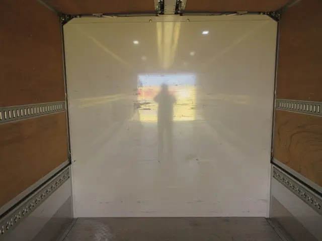 いすゞ フォワード 2RG-FRR90T2(2WD)の写真39