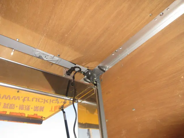 いすゞ フォワード 2RG-FRR90T2(2WD)の写真41