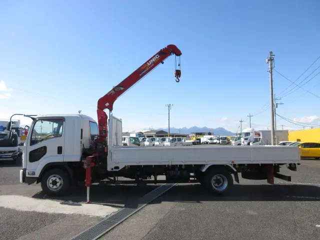 いすゞ フォワード 2RG-FRR90S2(2WD)の写真5