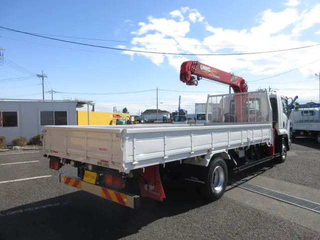 いすゞ フォワード 2RG-FRR90S2(2WD)の写真8