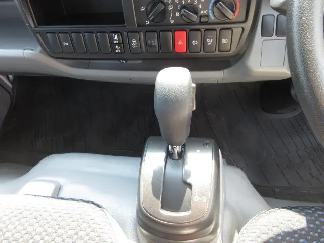 トヨタ ダイナ 2DG-GDY231(2WD)の写真19