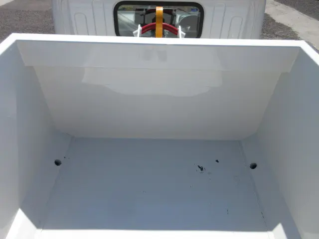 三菱 キャンター 2RG-FEAV0(2WD)の写真11