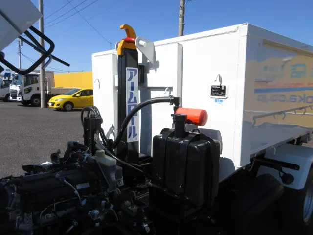 三菱 キャンター 2RG-FEAV0(2WD)の写真45