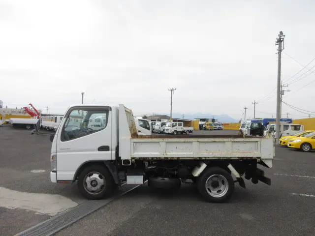 三菱 キャンター PDG-FE71DD(2WD)の写真9