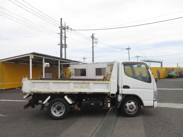 三菱 キャンター PDG-FE71DD(2WD)の写真10