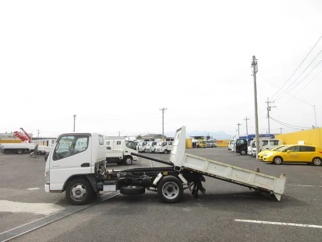 三菱 キャンター PDG-FE71DD(2WD)の写真15