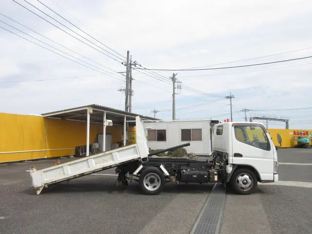 三菱 キャンター PDG-FE71DD(2WD)の写真16