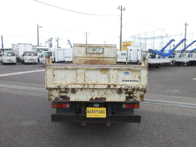 三菱 キャンター PDG-FE71DD(2WD)の写真17