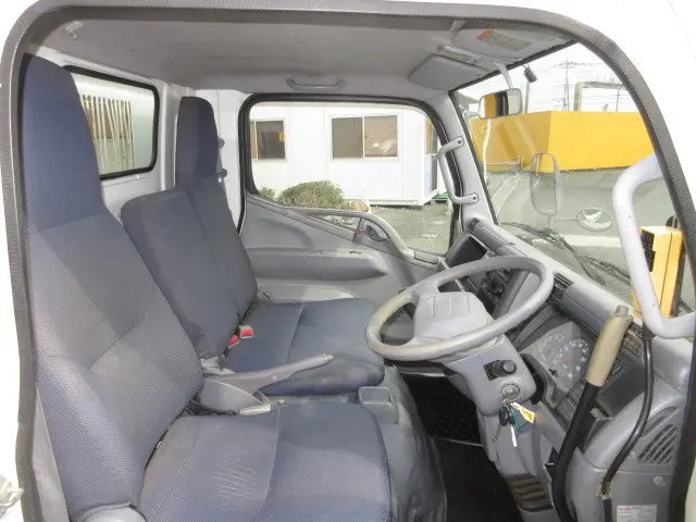 三菱 キャンター PDG-FE71DD(2WD)の写真28