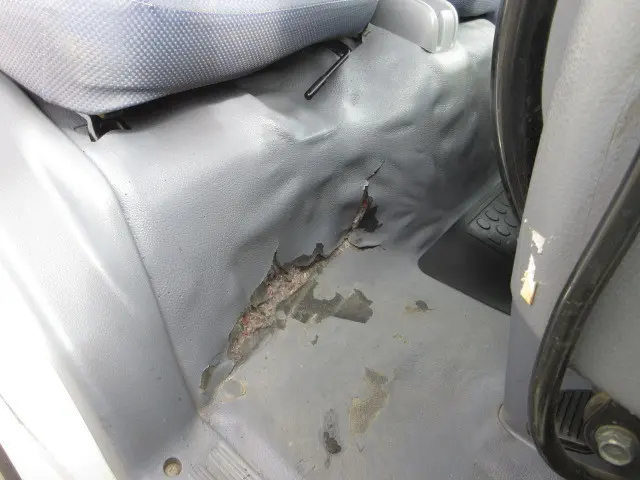 三菱 キャンター PDG-FE71DD(2WD)の写真34