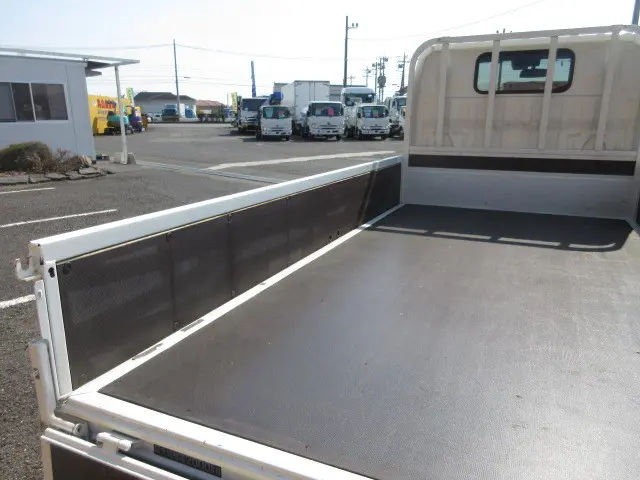 日野 デュトロ 2RG-XZC605M(2WD)の写真10