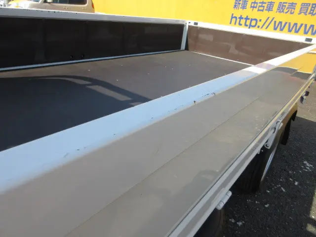 日野 デュトロ 2RG-XZC605M(2WD)の写真47