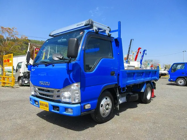 いすゞ エルフ 2RG-NKR88AD(2WD)の写真2