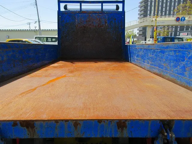 いすゞ エルフ 2RG-NKR88AD(2WD)の写真10