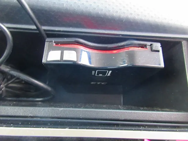 いすゞ エルフ 2RG-NKR88AD(2WD)の写真17