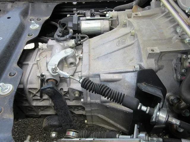 いすゞ エルフ 2RG-NKR88AD(2WD)の写真25