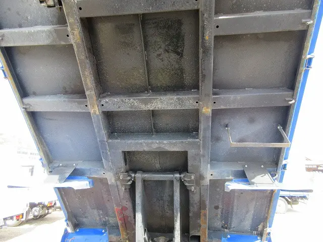 いすゞ エルフ 2RG-NKR88AD(2WD)の写真31