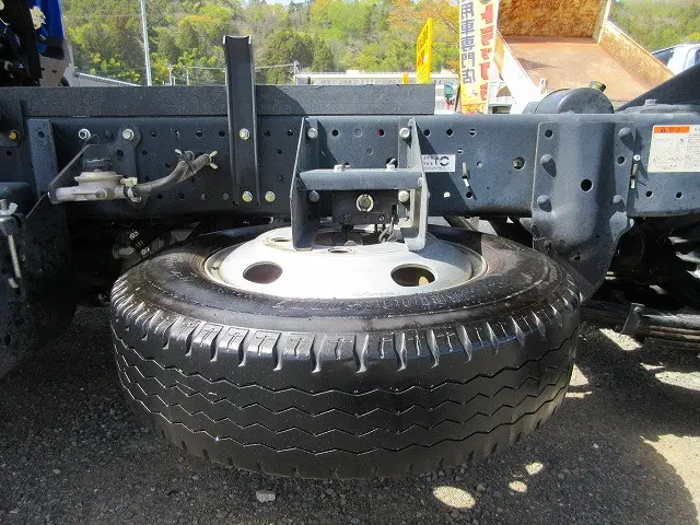 いすゞ エルフ 2RG-NKR88AD(2WD)の写真43